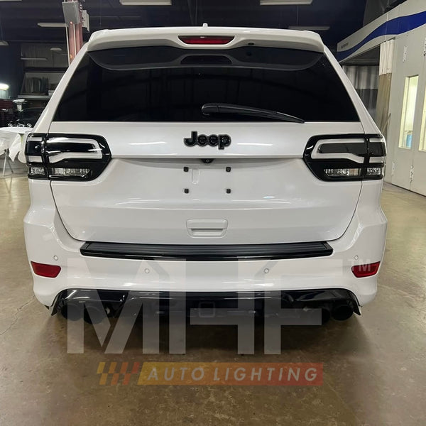Clear LED Tail Lamps Painted Gloss Black Design 2014-2021 Jeep WK2